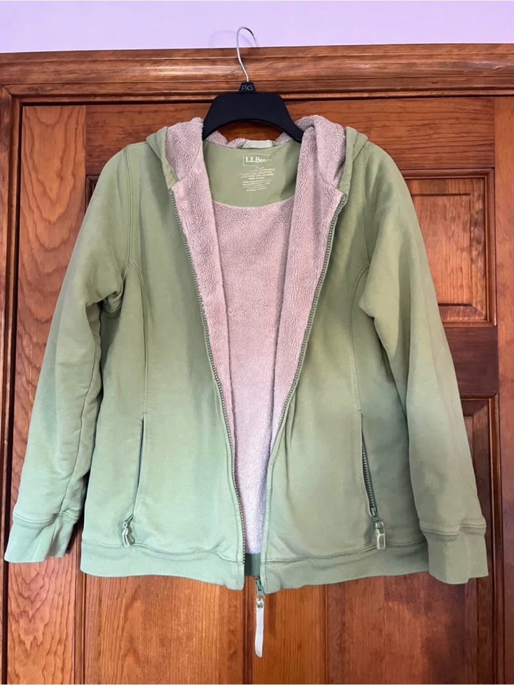 L.L. Bean Womenโs Light Green Plush Fleece Zip Up- Medium